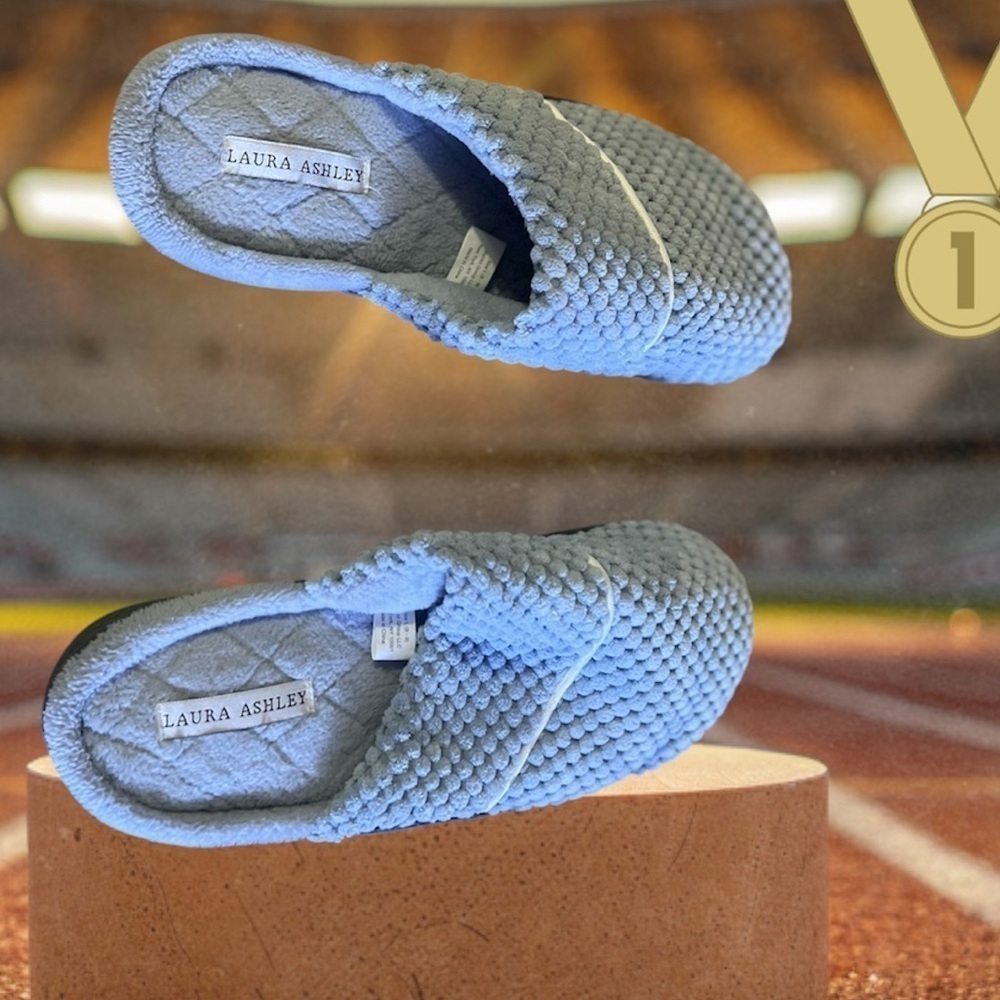 Laura Ashley Memory Foam Slippers  Blue Size Lg 8-9 Indoor Shoes